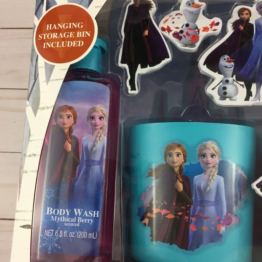 Disney Frozen II Bath Play Set Body Wash Foam Decals Storage Bin Elsa Anna